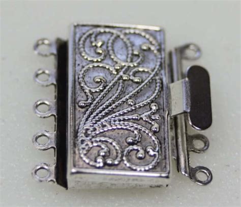 jewelry box clasp design